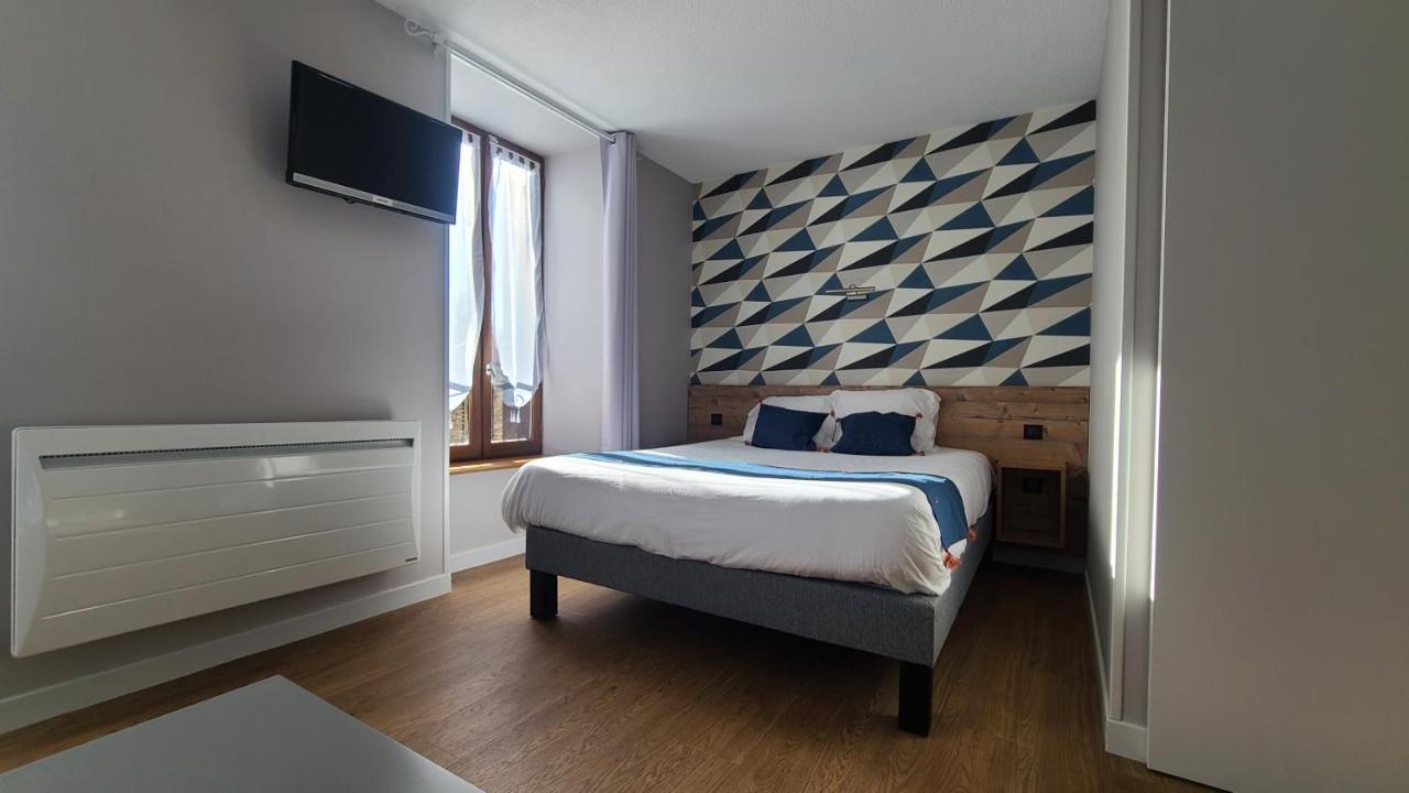 Logis Hotel Auberge De L'Allagnonette Saint-Poncy エクステリア 写真