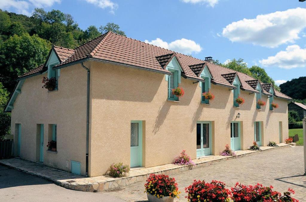 Logis Hotel Auberge De L'Allagnonette Saint-Poncy エクステリア 写真